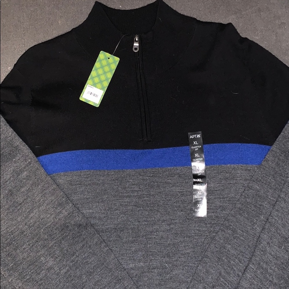 Men’s XL quarter zip light sweater